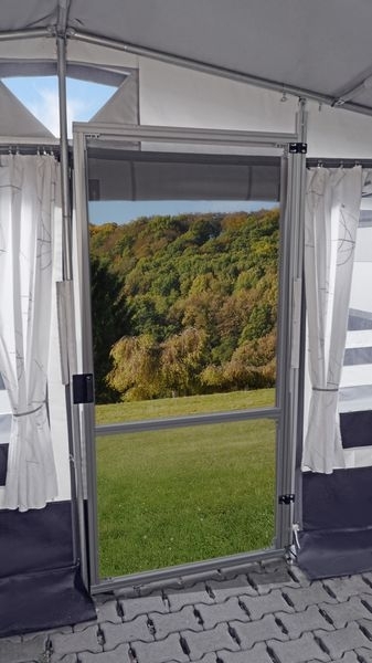 Feste Vorzelttür für Zelte mit Rundrohrgestänge