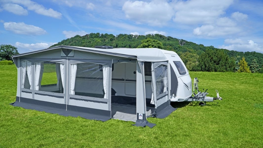 Reisevorzelt Triest Gr. 5 Uml. 841-875 cm , Tiefe 280 cm