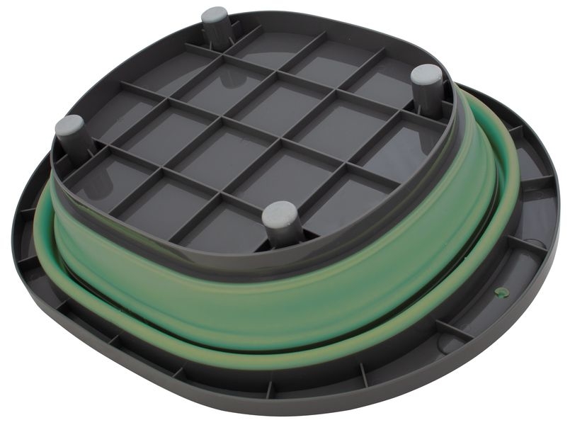 Ovale Waschschüssel mit Wasserablauf