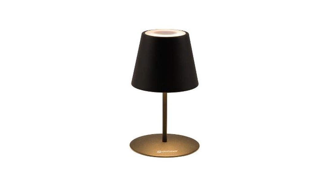 Elysia Lampe
