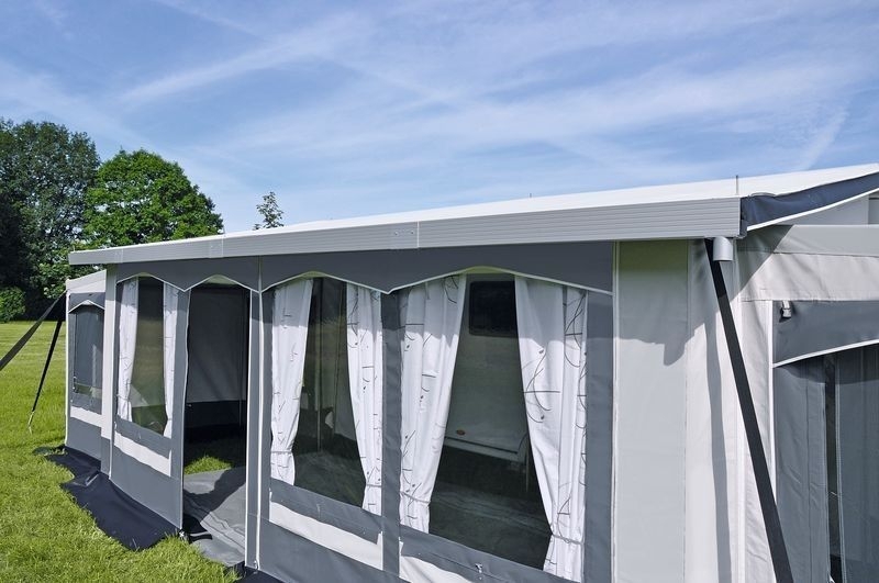 Freistehendes Dauerstandzelt Bern 2.0 450 x 250 cm