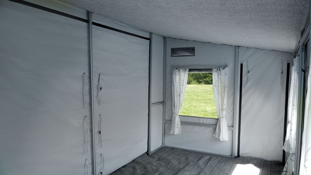 Freistehendes Dauerstandzelt Nordkap LIGHT Messezelt