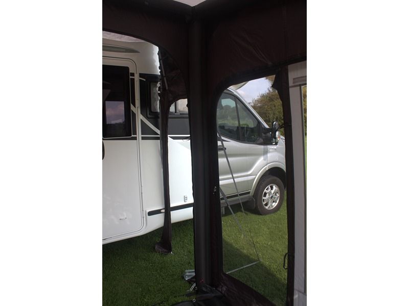 Luftvorzelt Pure Drive-Away 330x260cm