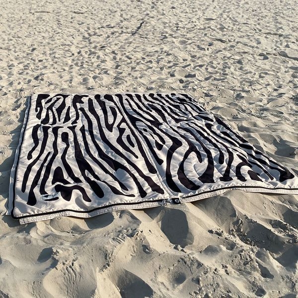 Vanlife Schlafsack Bentcho Zebra Druck