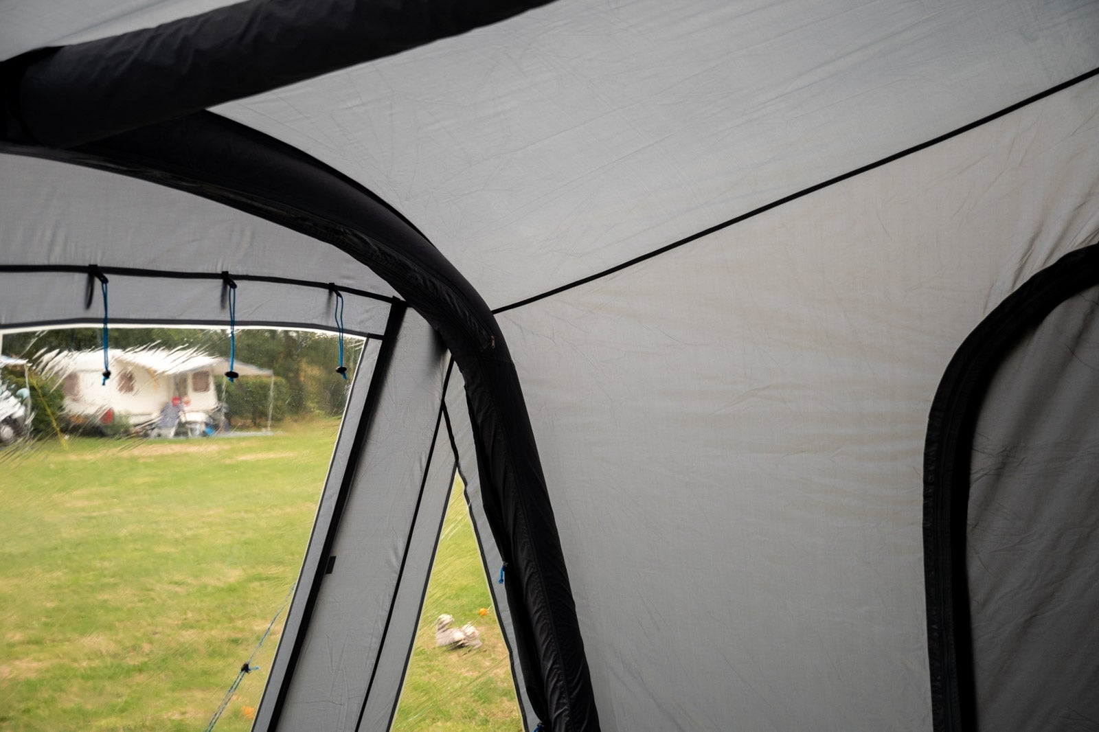 Westfield Luftzelt Dorado XL 375 x 250cm Umtausch/Flicken im Dach