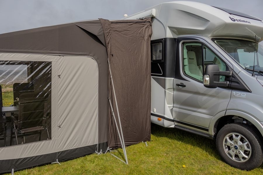 Schleuse Core 330 Reisemobile Anbauhöhe 240-300cm