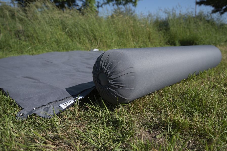 Verbindbare Kissenrolle "Zip-XL Lounger" Verbindbare Kissenrolle "Zip-XL Lounger"
