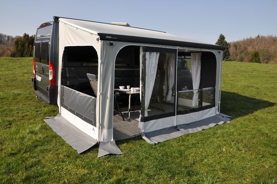 Markisenzelt Korsika 2.0 Thule 6er Serie 450cm H3 270-300cm 1x aufgebaut