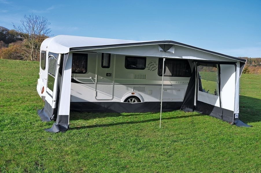 Dauerstandzelt Finnland Plus Gr. 4 Uml. 806-840 cm Tiefe 280 cm