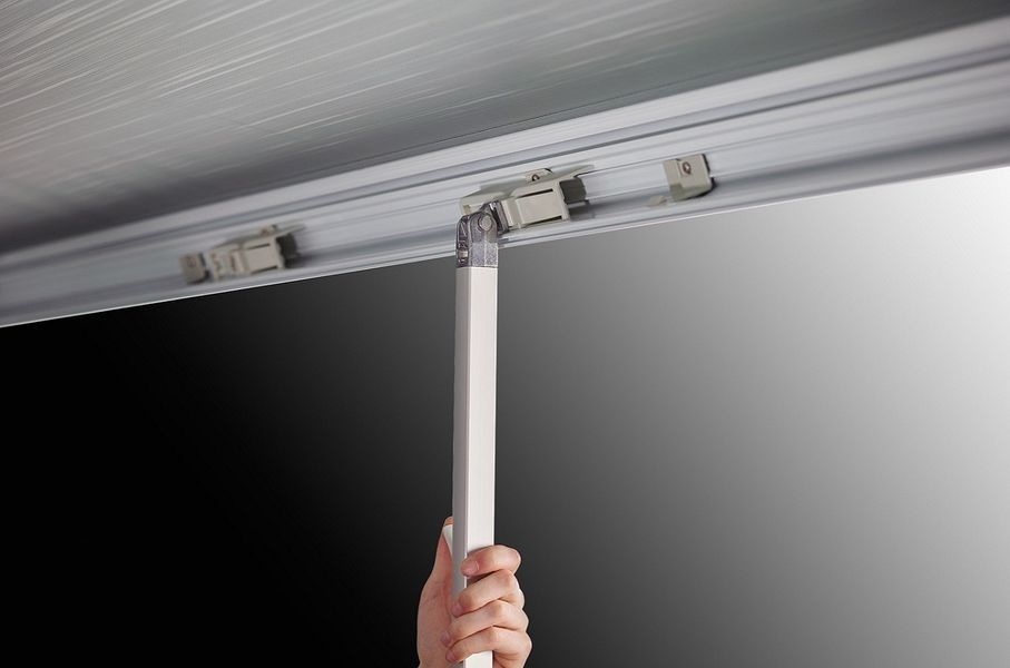 Thule Omnistor Markise 5200, Länge 4,50 m, Gehäuse weiß, Tuchfarbe Saphir-Blau, II.Wahl