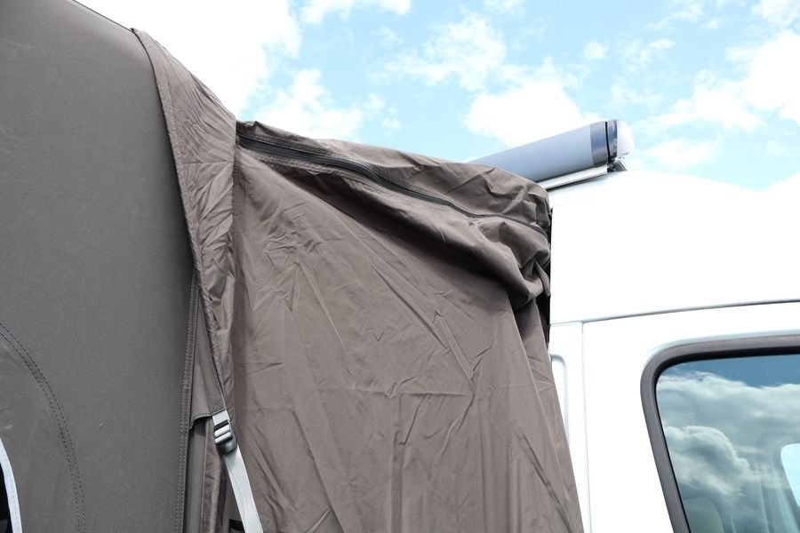 Schleuse Core 260 Reisemobil Anbauhöhe 240-300cm