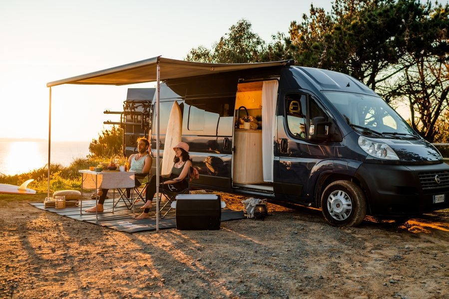 Markisen-Set F80s 370cm Ducato Gehäuse schwarz Tuch grau