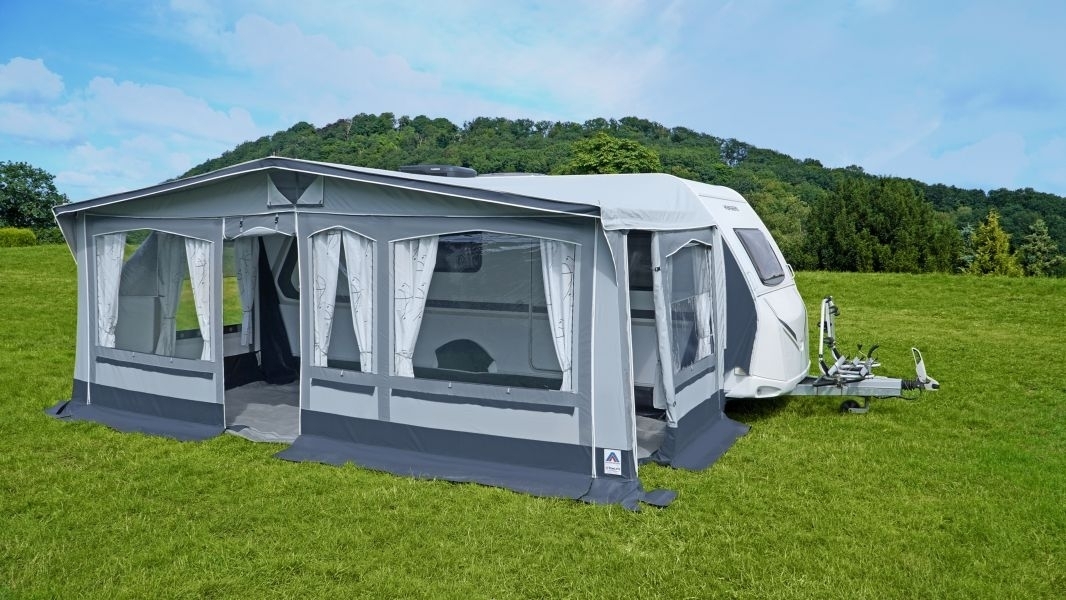 Reisevorzelt Triest Gr. 5 Uml. 841-875 cm , Tiefe 240 cm - Messezelt -