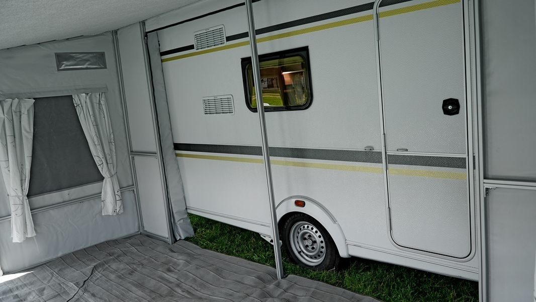 Freistehendes Dauerstandzelt Nordkap LIGHT Messezelt