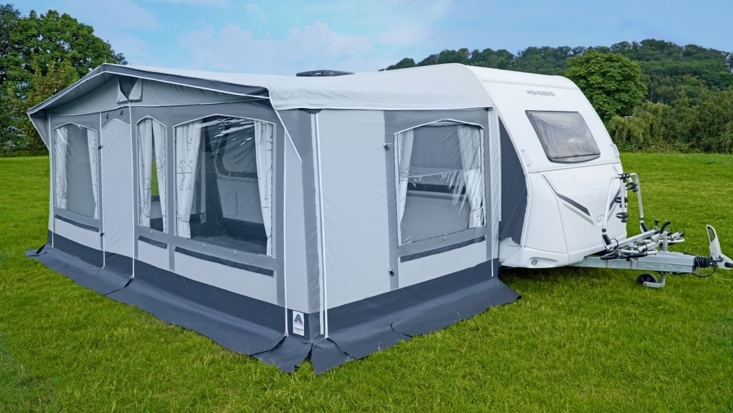 Reisevorzelt Triest Gr. 5 Uml. 841-875 cm , Tiefe 240 cm - Messezelt -