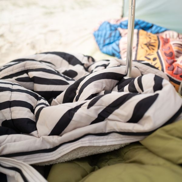 Vanlife Schlafsack Bentcho Zebra Druck