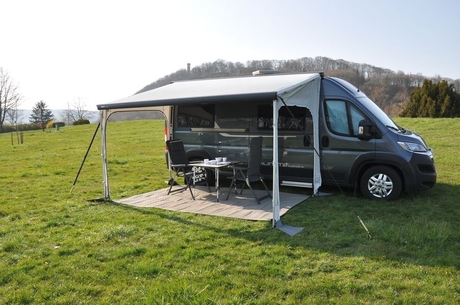 Hahn Seitenwand Set Korsika 2.0 inkl. Klemmprofil für Thule 5er Serie am Kastenwagen