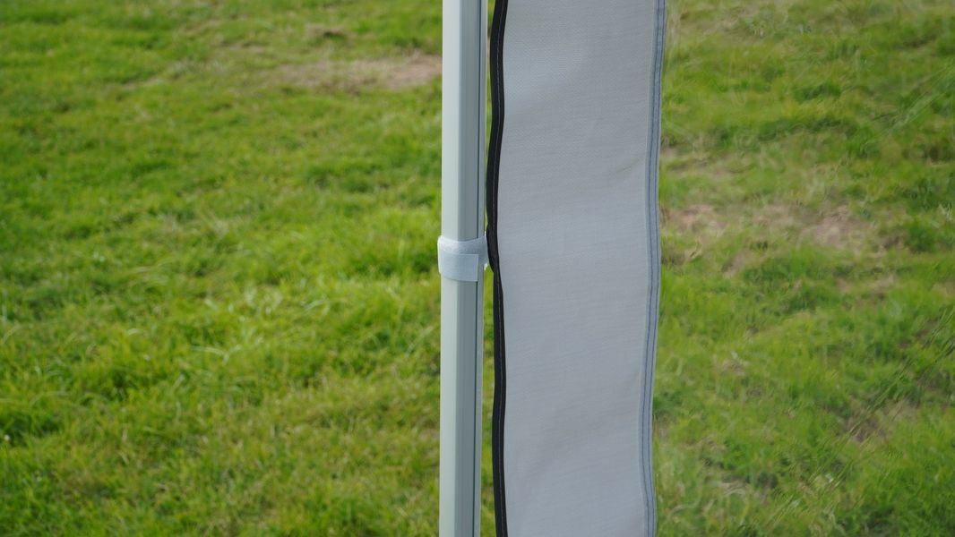 Markisenseitenwand Bari Höhe 1 225-255cm, rechts