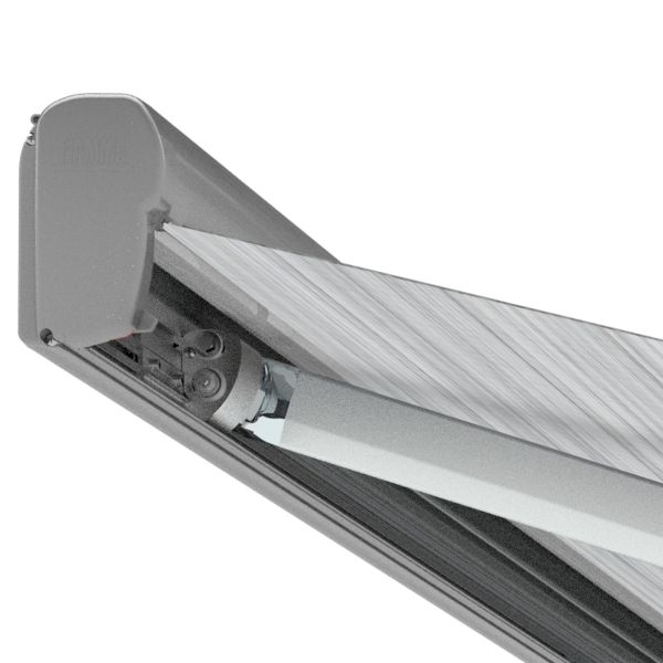 F45L titanium 550 cm, Royal Grey -II. Wahl-