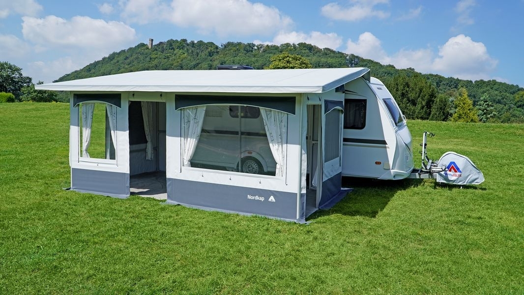 Freistehendes Dauerstandzelt Nordkap LIGHT Messezelt