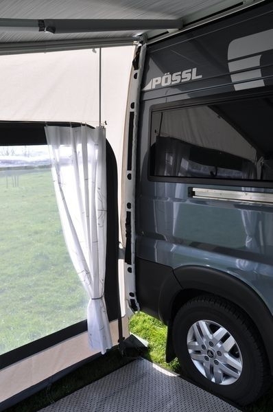 Hahn Seitenwand Set Korsika 2.0 inkl. Klemmprofil für Thule 5er Serie am Kastenwagen